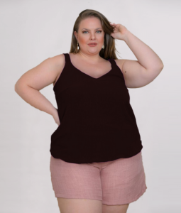 BLUSA LISA ALAS LARGAS DECOTE V PLUS SIZE